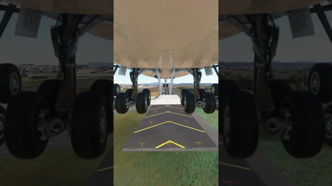 Boeing 747 with the best pilot skills at low altitude 