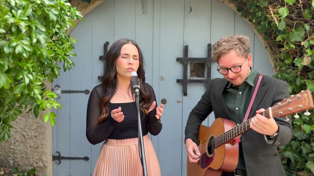 I’m On Fire – Live Acoustic Cover by Belle | XO Sounds at Villa Howden, Tasmania