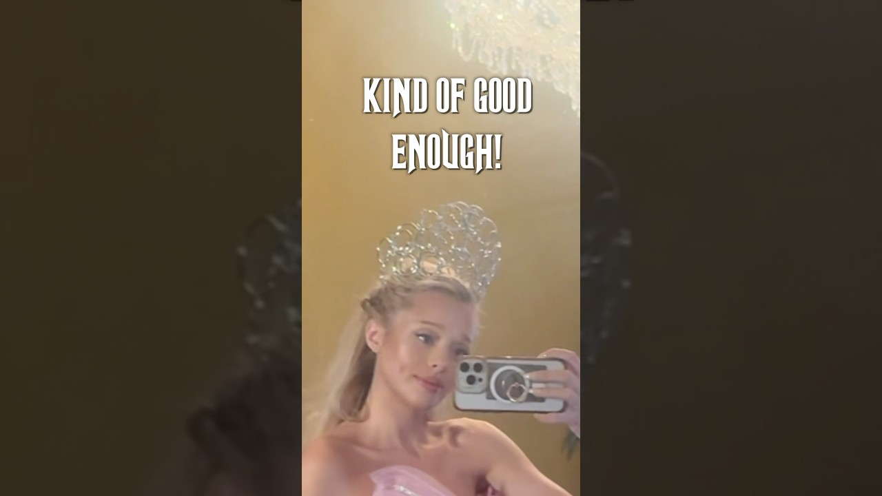 Making Glinda&rsquo;s Crown (with only materials I already had)! #wicked #glinda #arianagrande