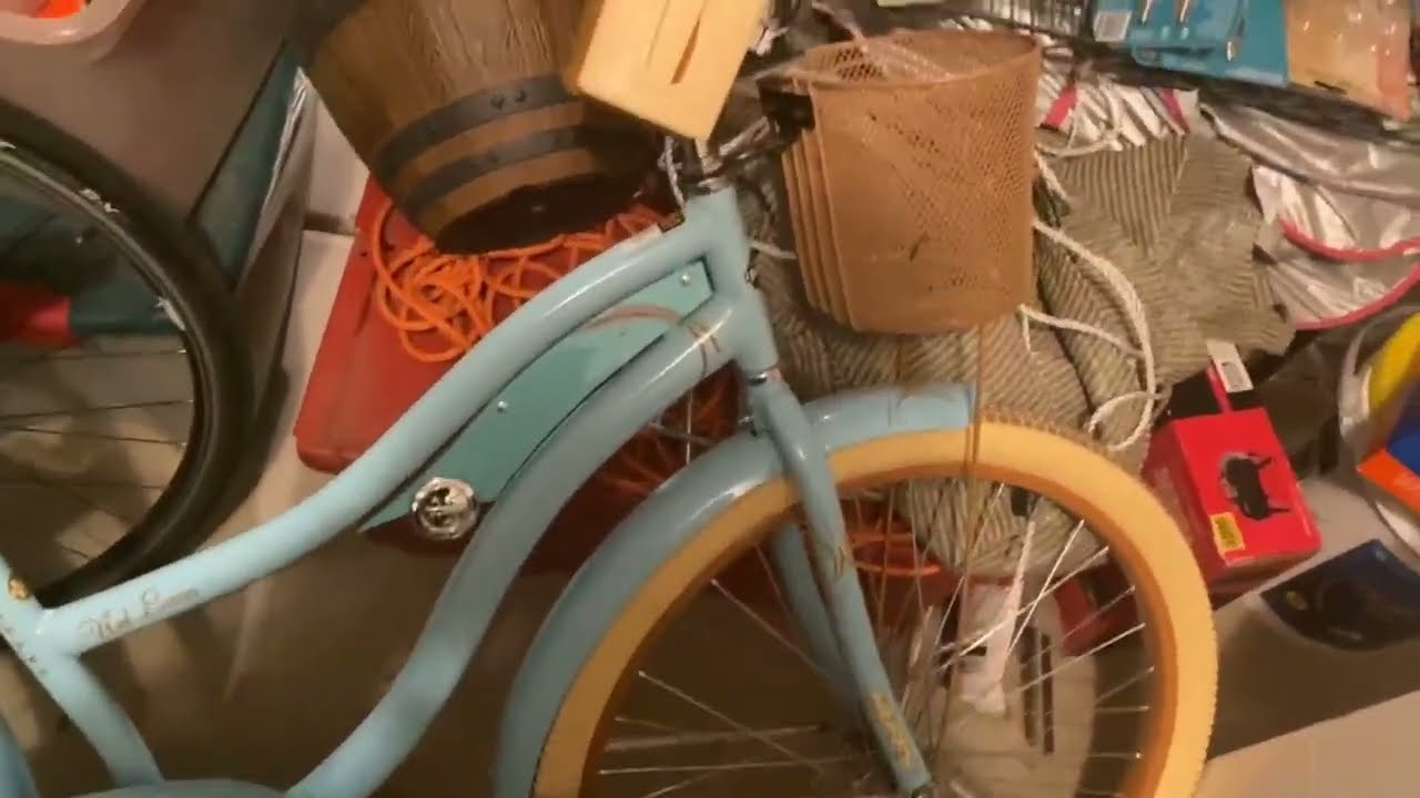 Huffy 24'' Women's Nel Lusso Cruiser Bike Review,  Pretty Bike with Cup Holder & Basket