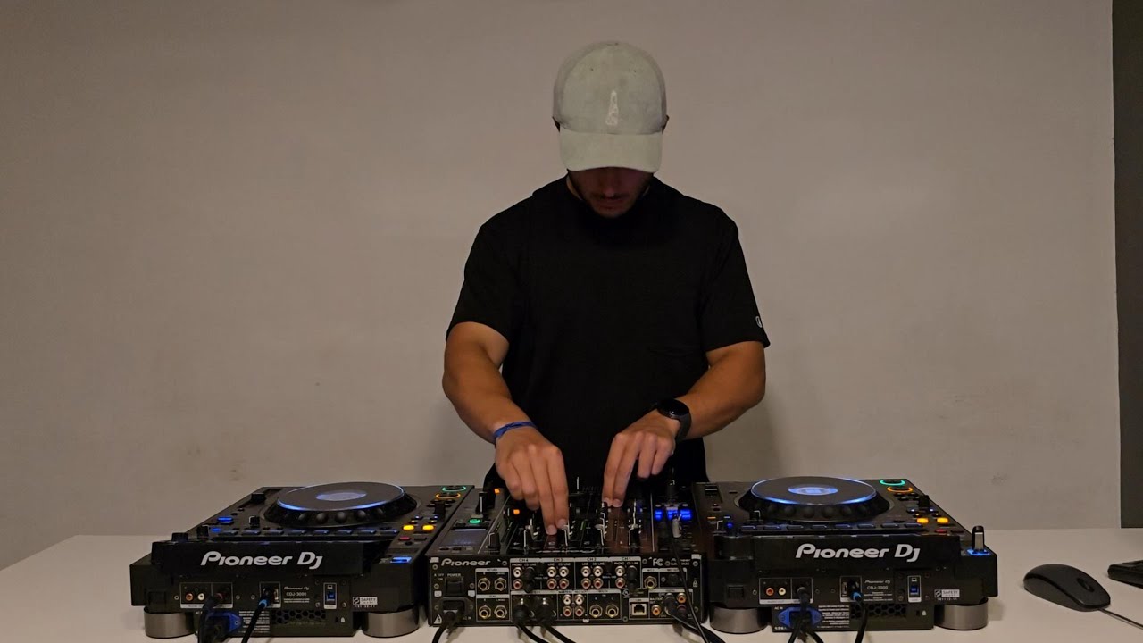 GUIDINHO - CONTEST ARJAUS x ULTRA BSAS 2026 - DEEP TECH SET