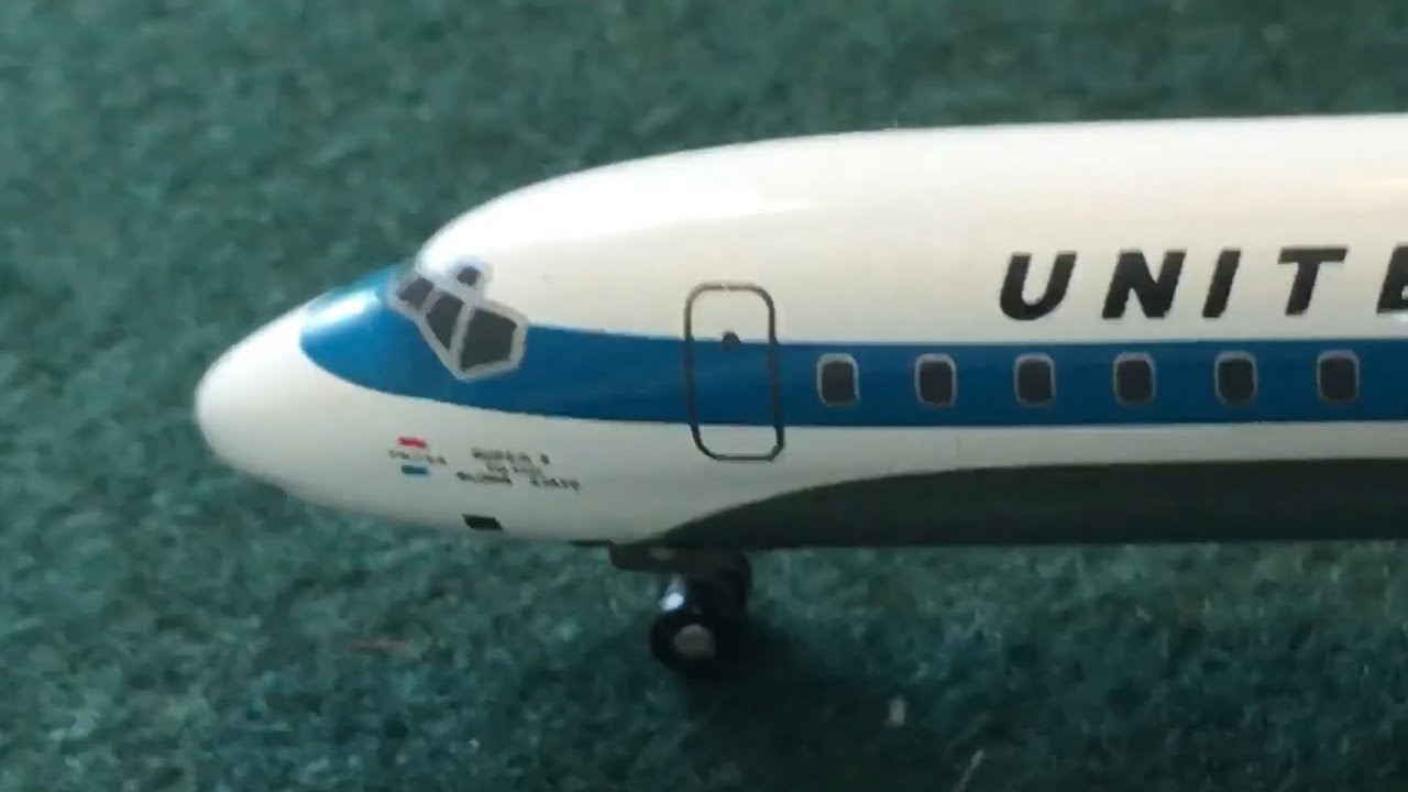 Gemini Jets 1:400 United DC-8-61 review.