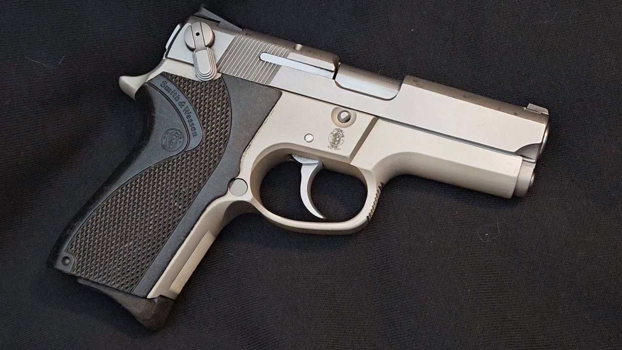 Смит и Вессон 6906