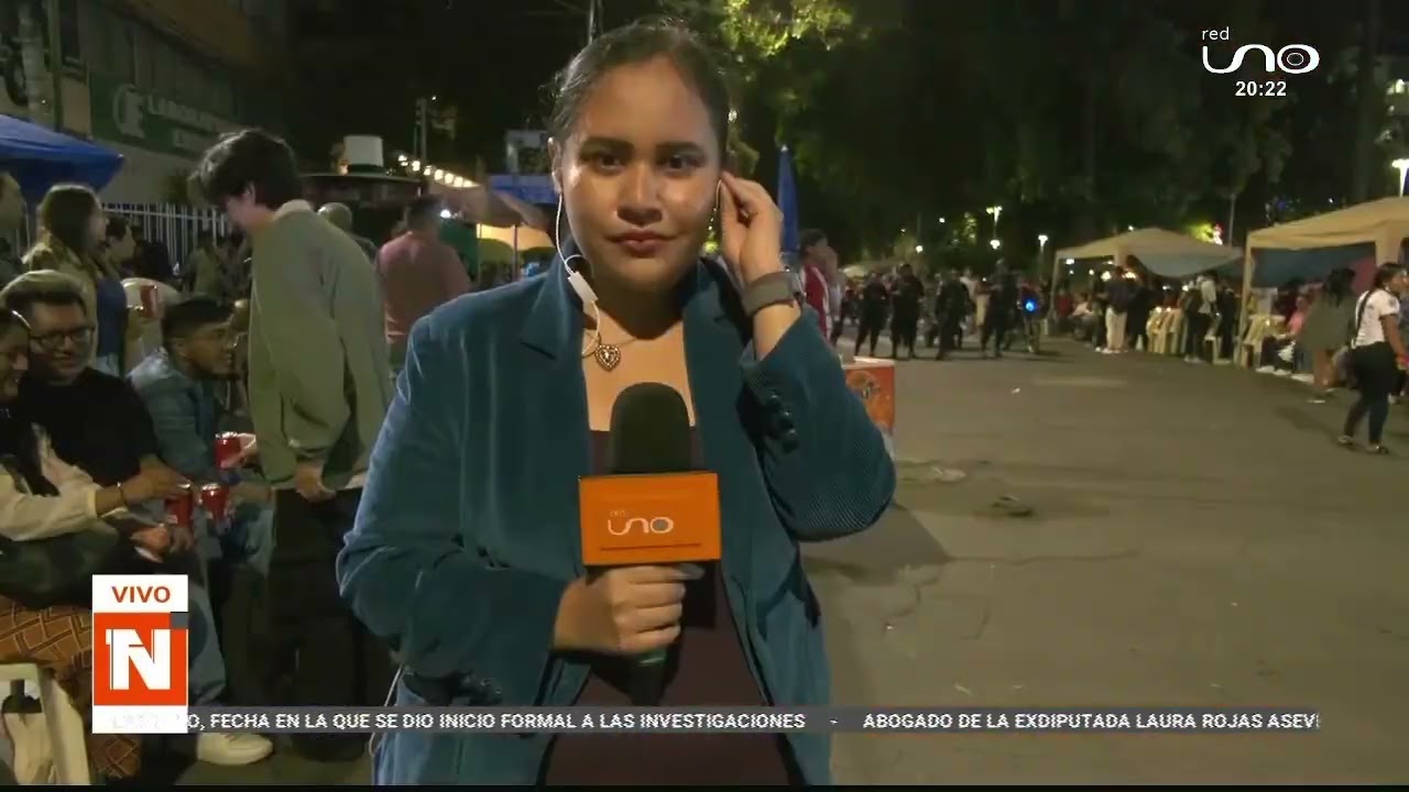 EL CARNAVAL SE VIVE EN SCZ CBBA Y ORURO