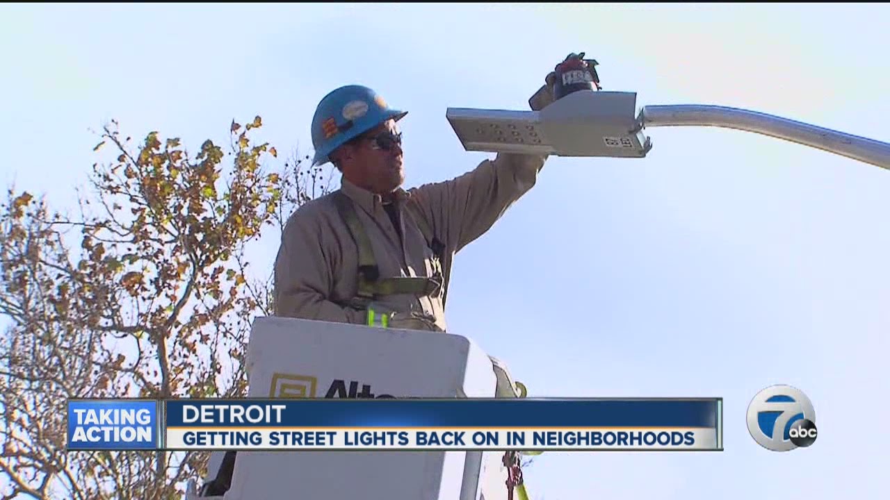 Detroit getting the street lights back on