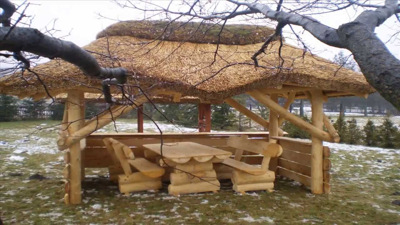 Parasol z trzciny, altana pod strzechą, huśtawka z bala, meble ogrodowe z bali. PRODUCENT