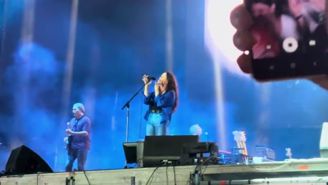 Alanis Morissette - Reasons I Drink - Live - 21/03/2025 @ Lollapalooza, Buenos Aires, Argentina. 