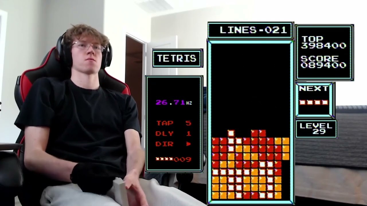 this man plays level 29 like you play level 19 - NES Tetris
