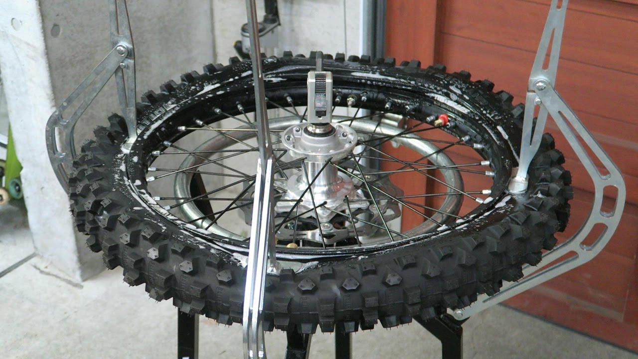 Tubliss Front Tire Change using TMT2