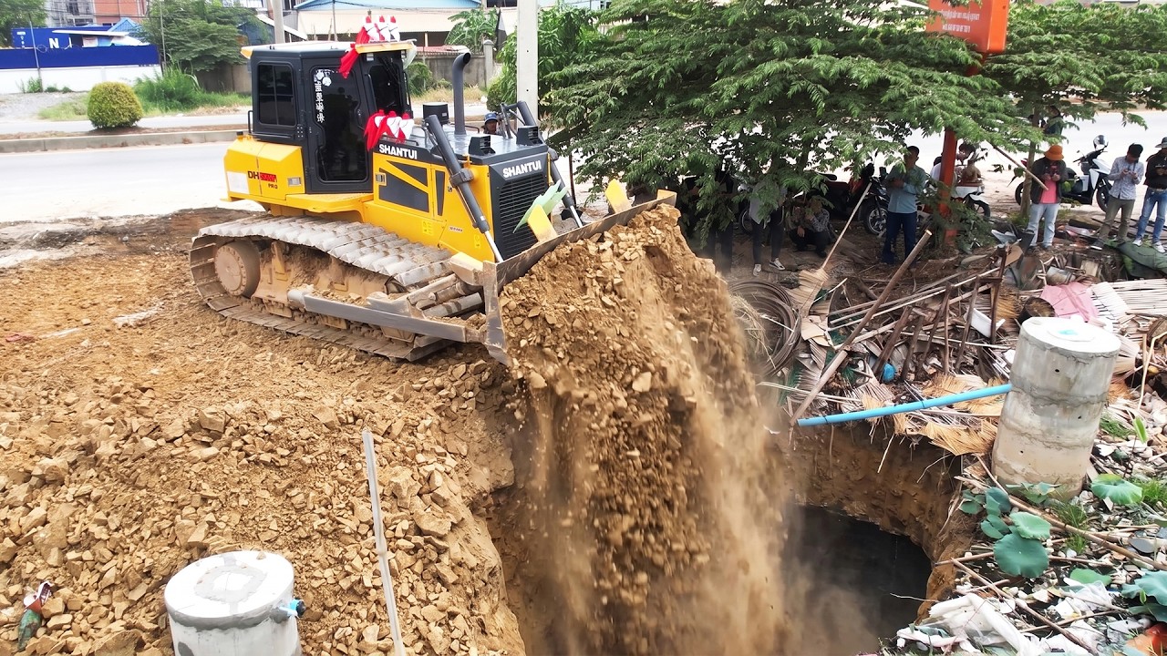 Nice Zone Mission Landfillin in Canal & Clearing Trash With Powerful Shantui Dozer Moving Earth