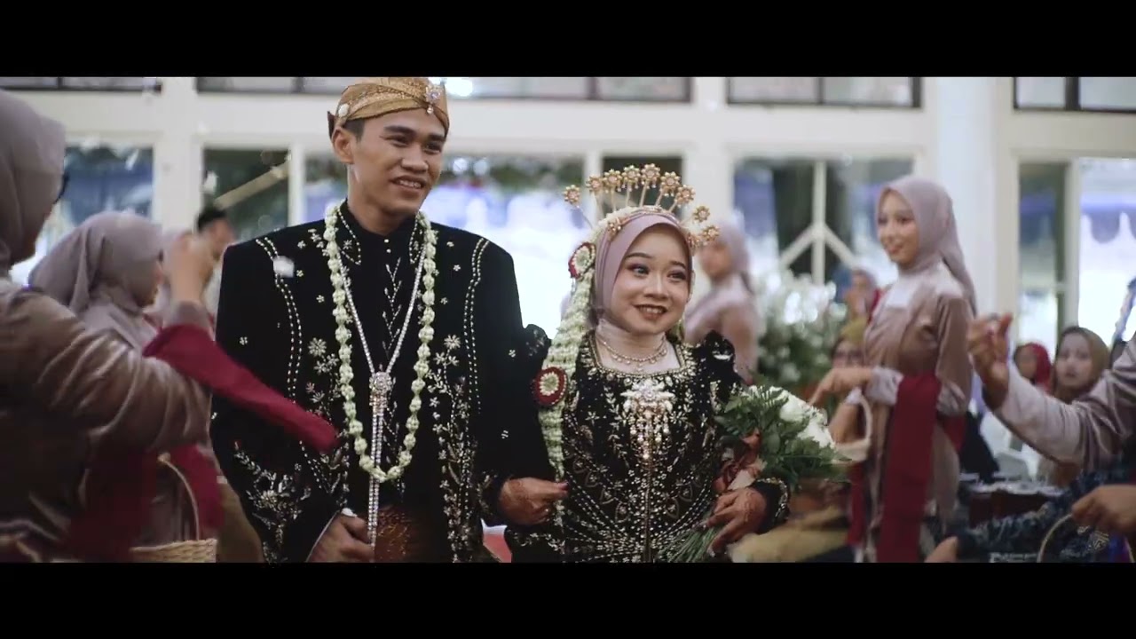 Momen Ketika Laela & Budi bersama Laeli & Usman MenujuResmi (Pengantin Kembar)
