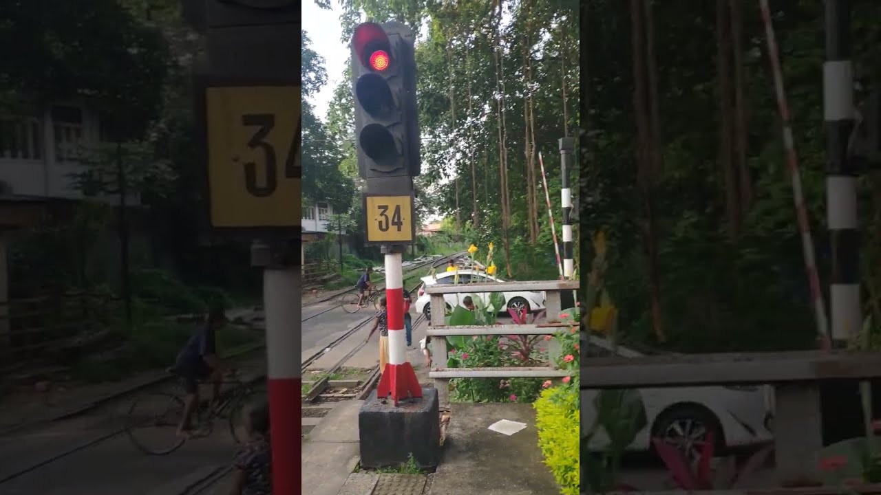 Double crossing at Narahenpita station 