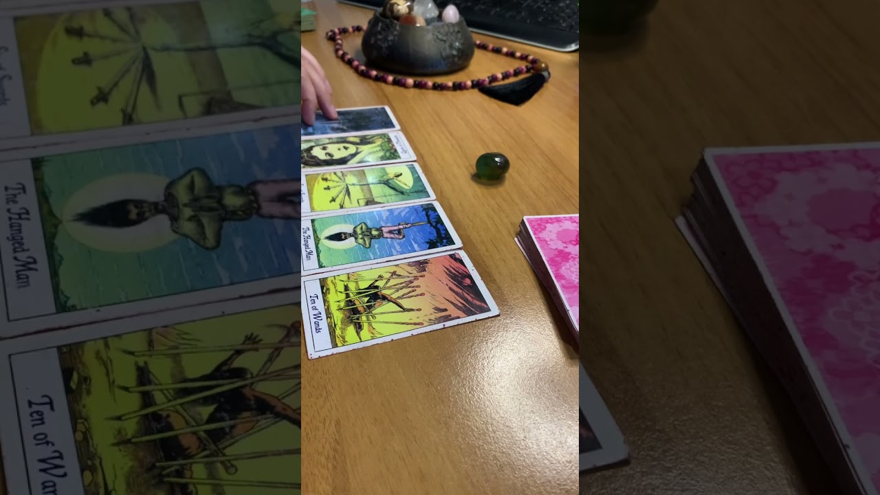 Ele(a) me trai? J&aacute; me traiu ou est&aacute; me traindo? #tarottok #tarot #tarotresponde #tarotdehoje #taro