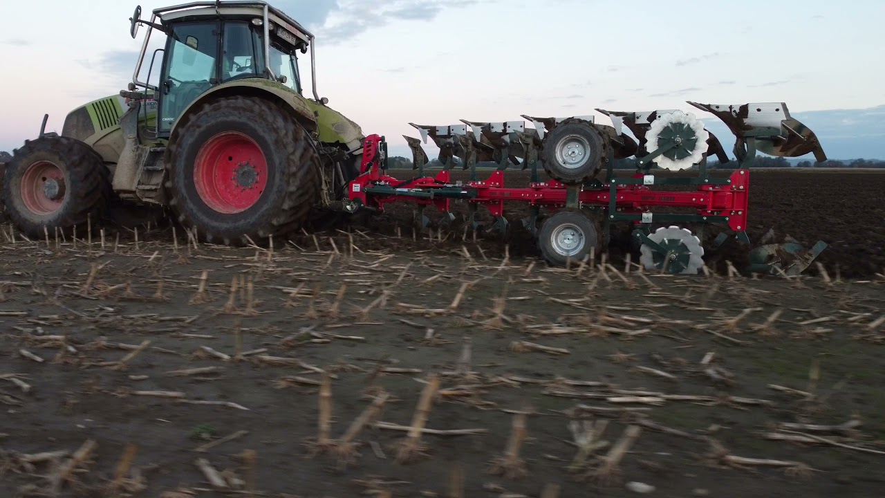 Claas Axion 840 Cmatic & Tekoma OP Vario 1020 Ploughing/Pflügen/Oranje