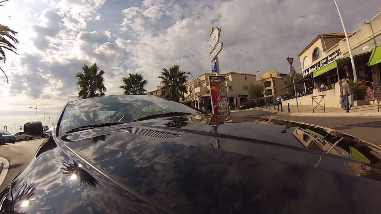Balade en Aston Martin Vantage V8