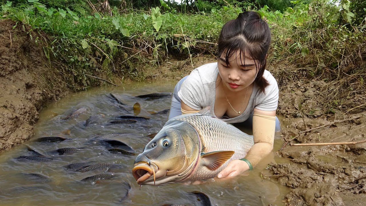 EPIC Day on the Water leads, Solo Fishing the on the River and Lakes - Beautiful Girl Fishing