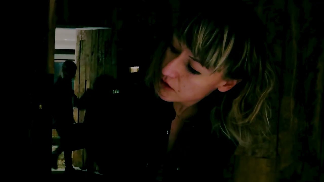 Soundtrack / Black suitcase / Short Film FleshBack