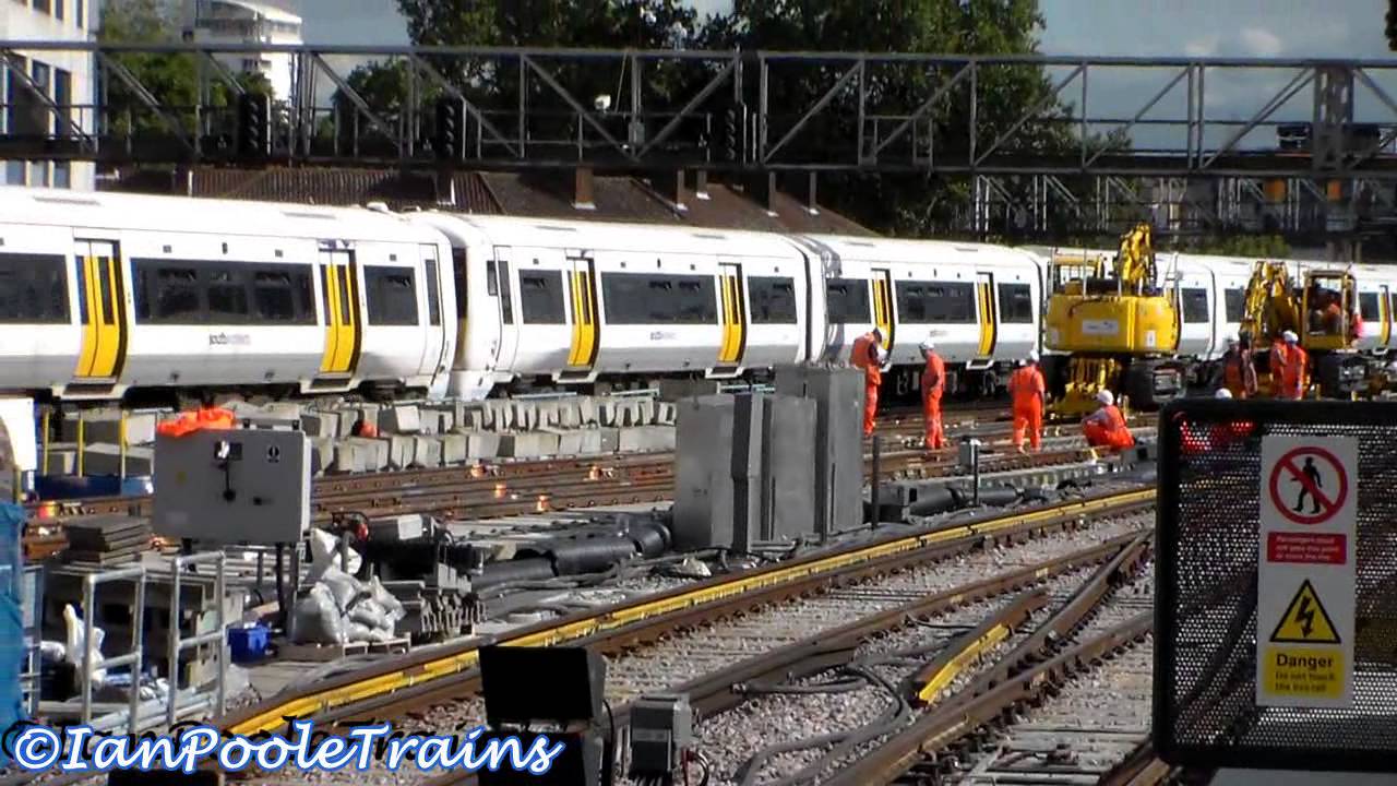 Season 6, Episode 400 - London Bridge
