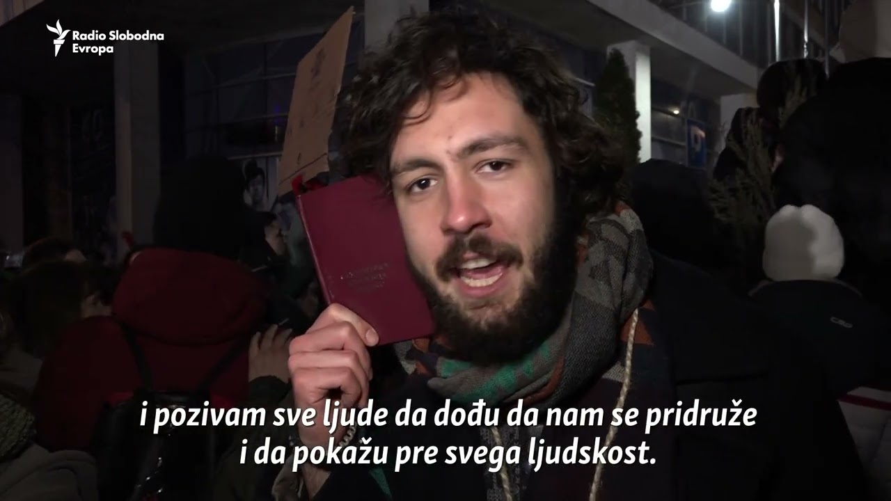 Hiljade ljudi ispred RTS-a za veću vidljivost studenata na Javnom servisu