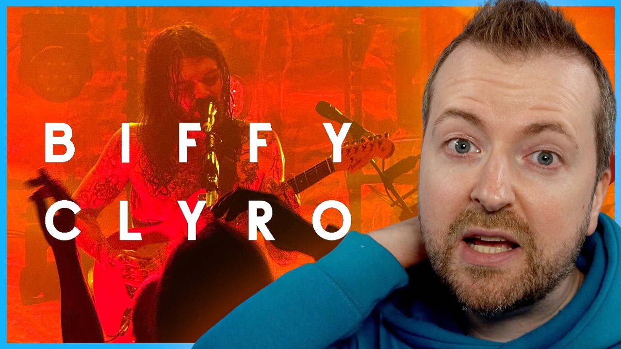 Выступление Biffy Clyro с песней 