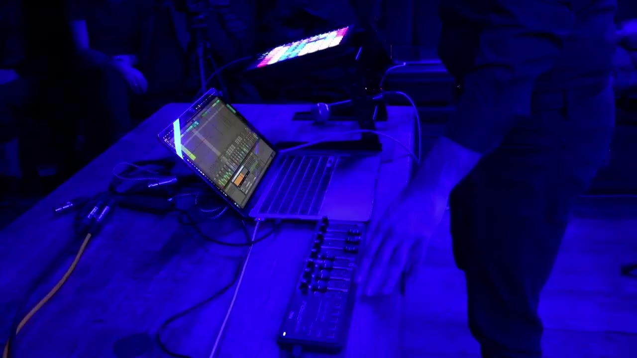 Interface Haze 280226