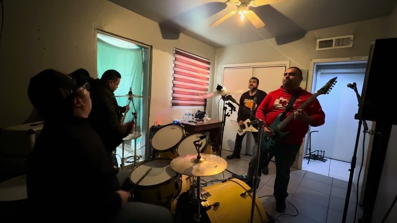 Metálica cover, #metallica #cover #rock #music #live #guitar #drums #bass #singer #funny #enjoy