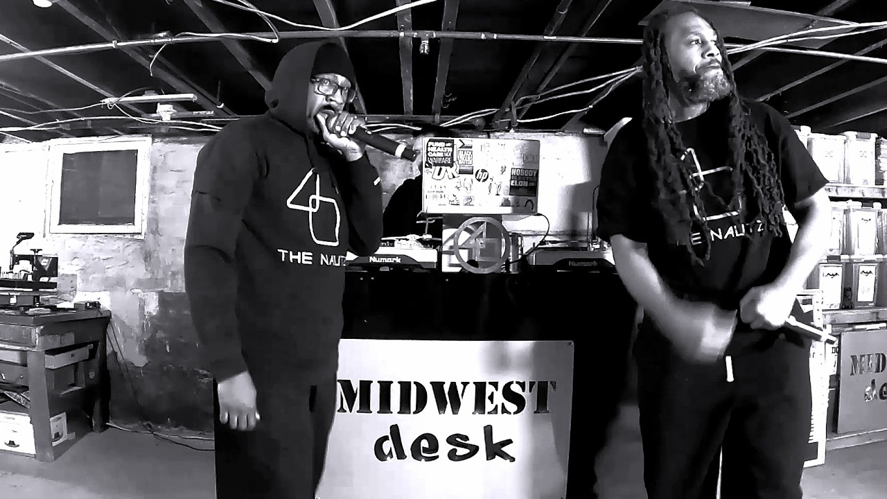 Midwest Desk - The Nautz 
