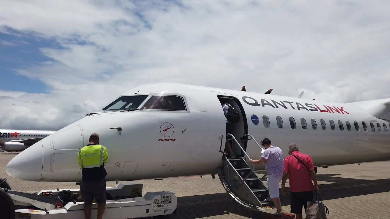 QantasLink Cairns to Townsville Dash 8 Series 400 QF2307