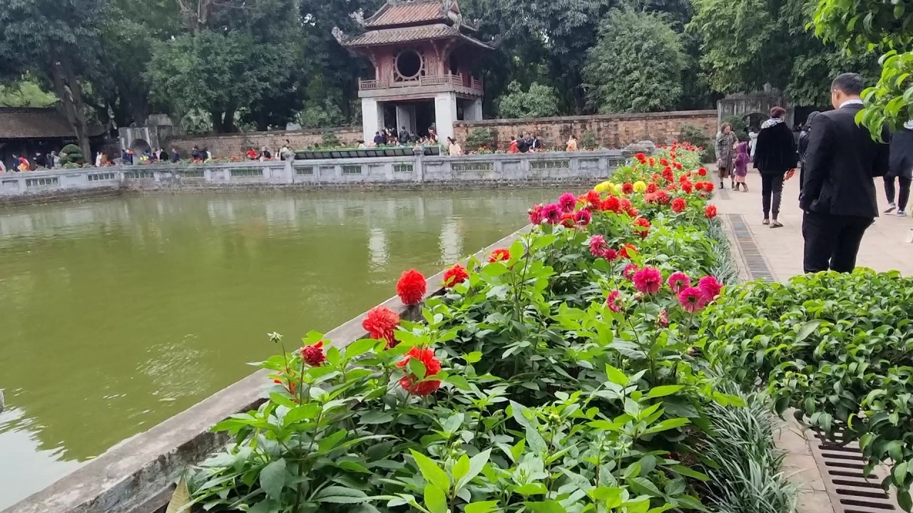 651. Ngày Tết Du Xuân Văn Miếu - Quốc Tử Giám