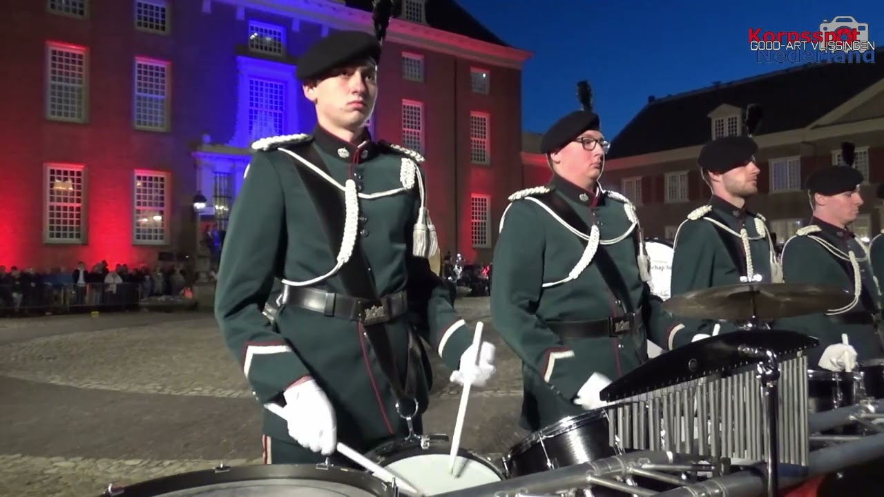 Chr  Muziekvereniging Door Vriendschap Sterk tijdens Bevrijdings Taptoe Zeist 2023