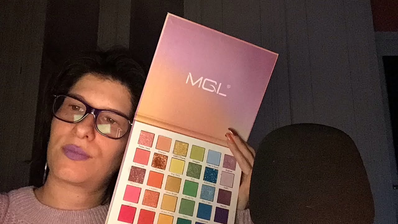 Ti trucco per la cena di natale roleplay asmr ita 🤶🤶🤶