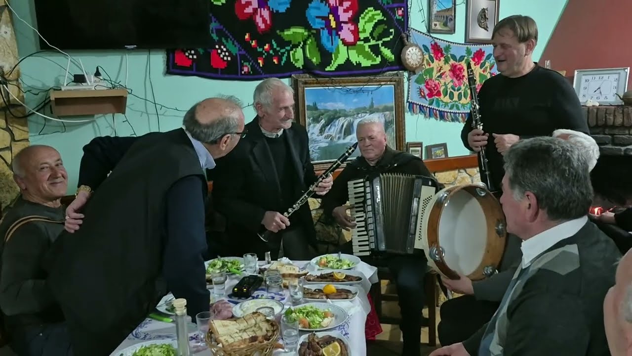 Ymer Kumria ne Klarinet Artist i Folklorit dhe intrpretim humotistik ne Lokalin Fatmir Xhafa 2026