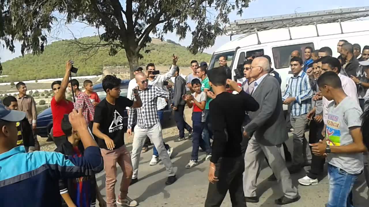 محاصرة رئيس جماعة بني سيدال لوطا