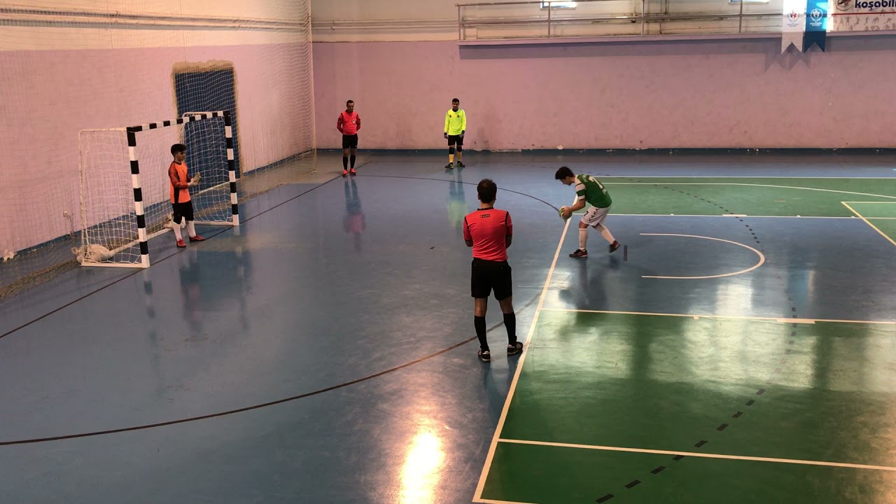 futsal yarı final penaltılar