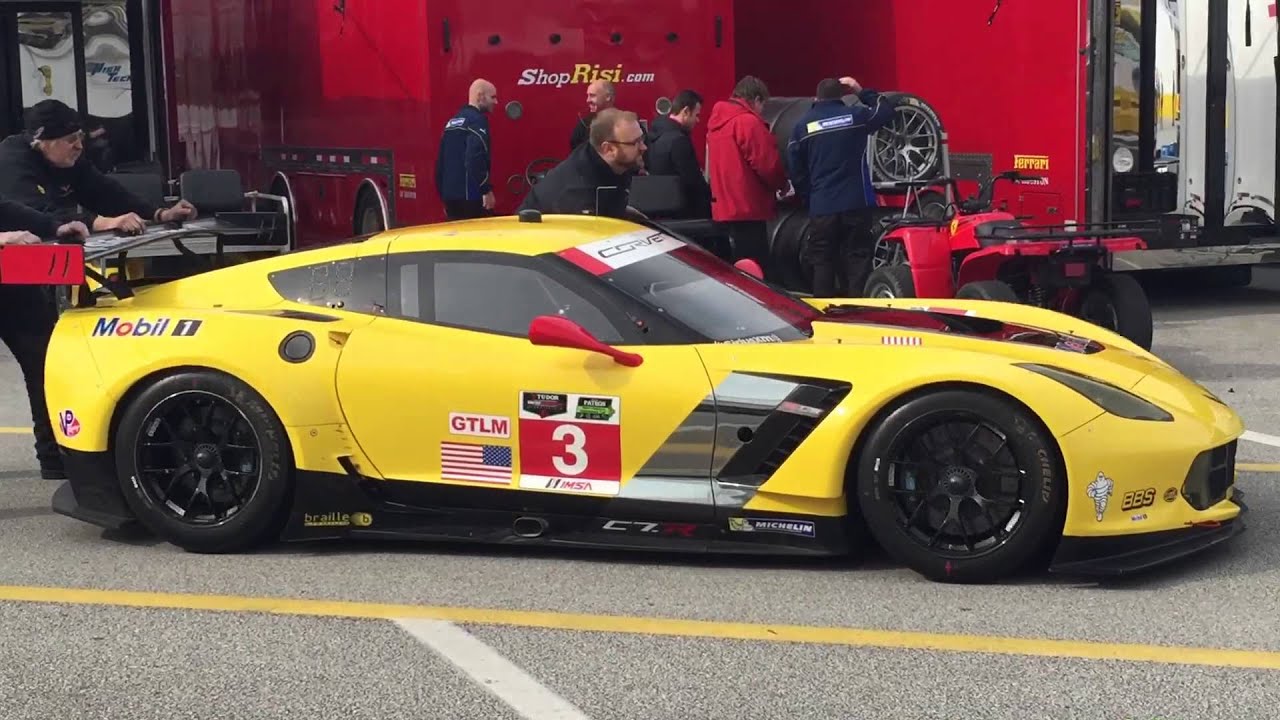 Corvette Racing Roar Before the Rolex 24 hours 2015