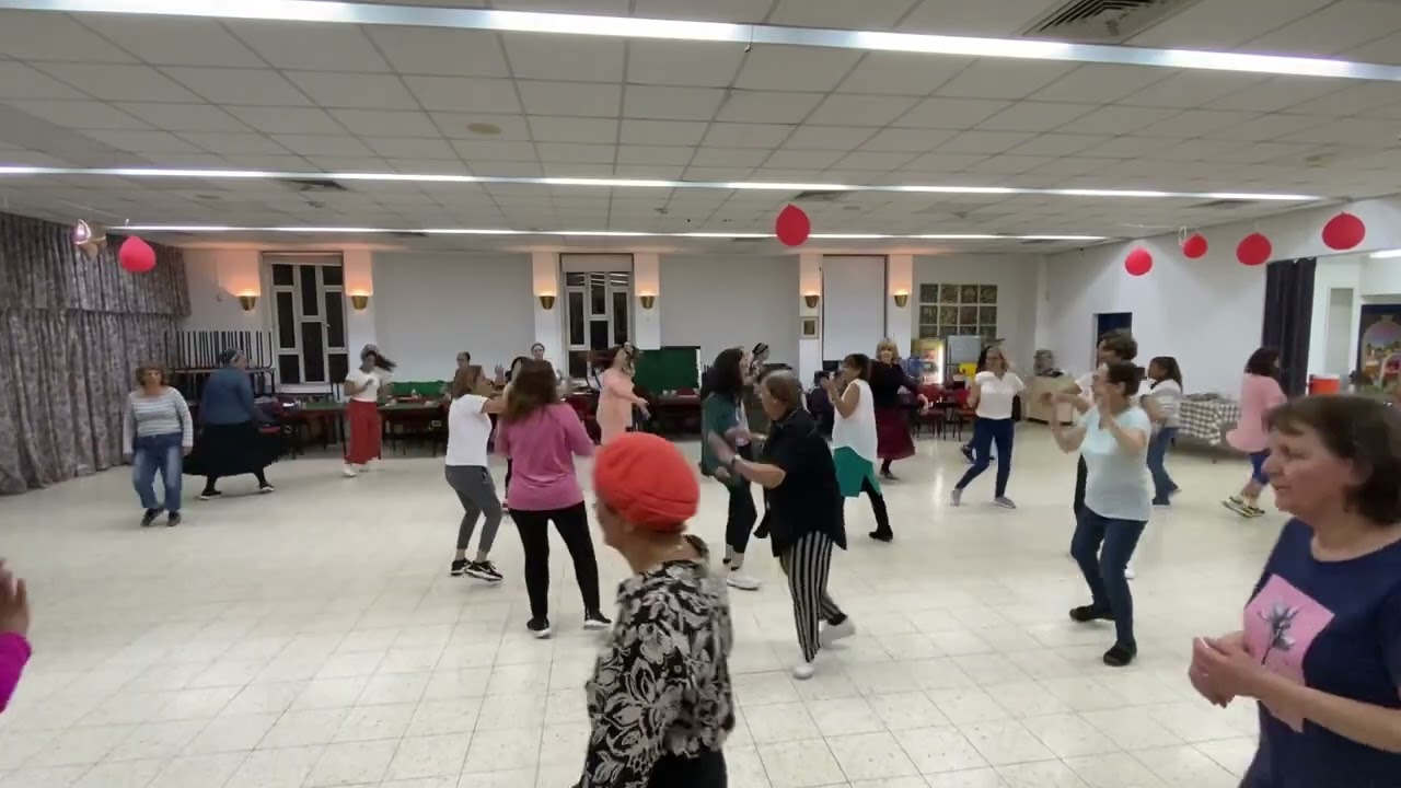 ענת מלמוד  - להיות שמחה, רלי אבמן לרקוד באהבה