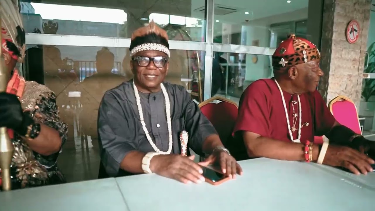 HRHDuru Oshimiri (III) Obinna Akwiwu