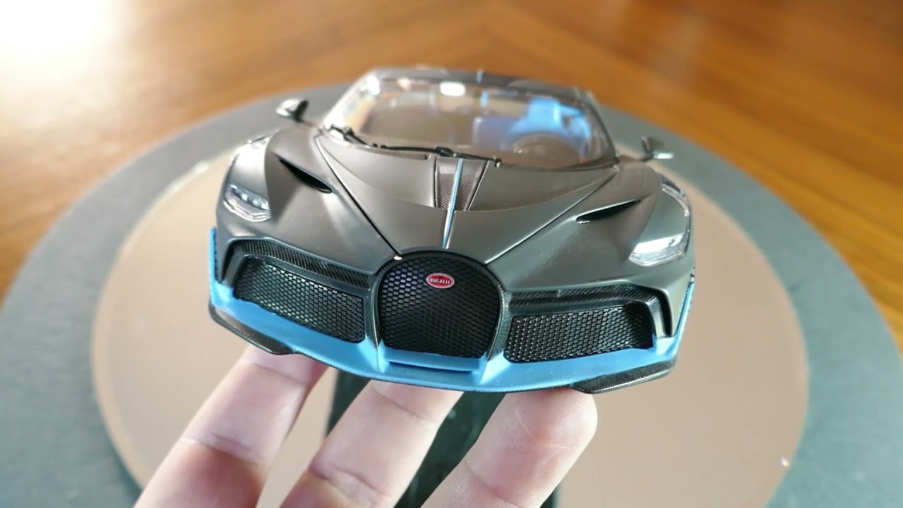 Bugatti Divo by Maisto in 1:18 scale