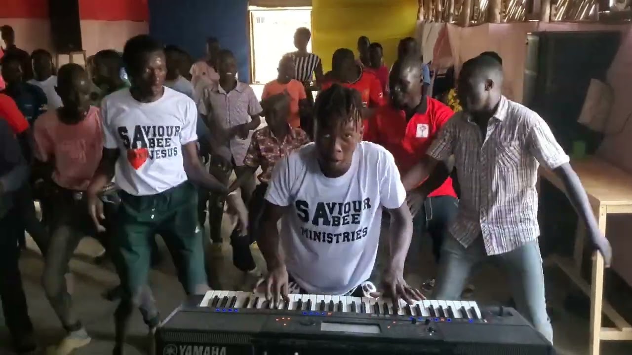 the heat of piano  seben  saviour  bee 2025