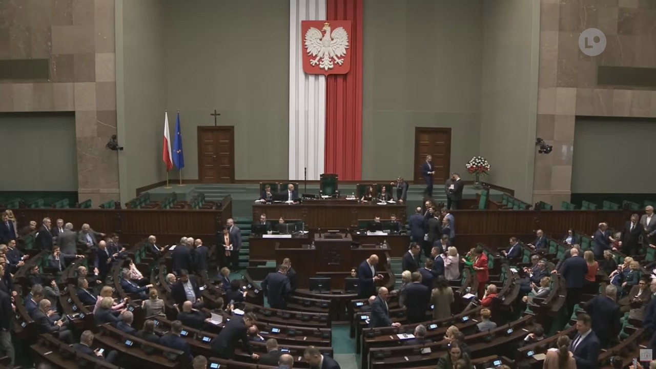 800 plus dla senior&oacute;w - czy nowy dodatek wejdzie w życie? | LOKALNA.TV