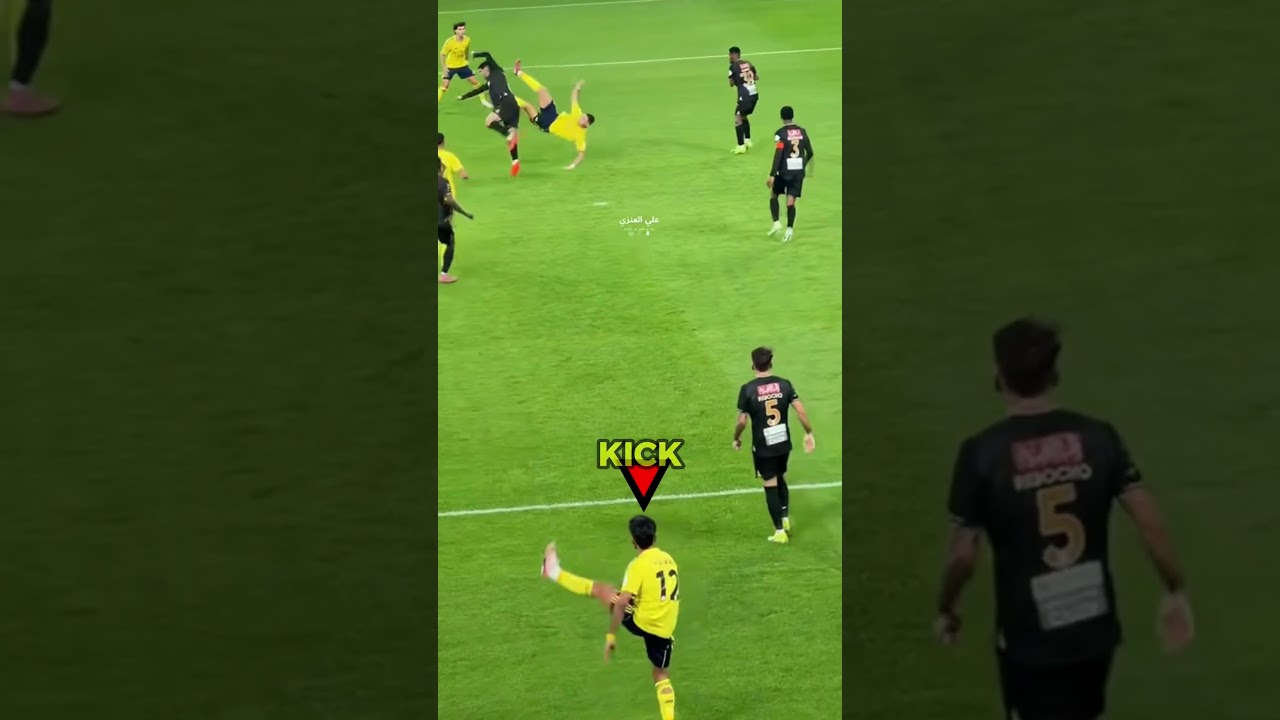 Ronaldo Bicycle Kick Detail 😂