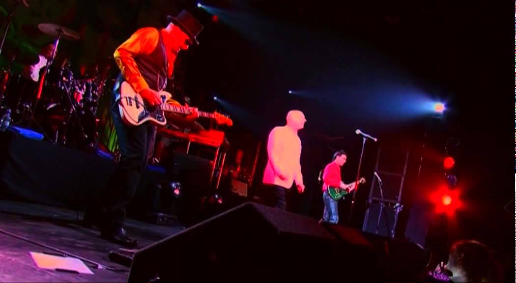 Magazine - Model Worker Live at Manchester Academy 2009