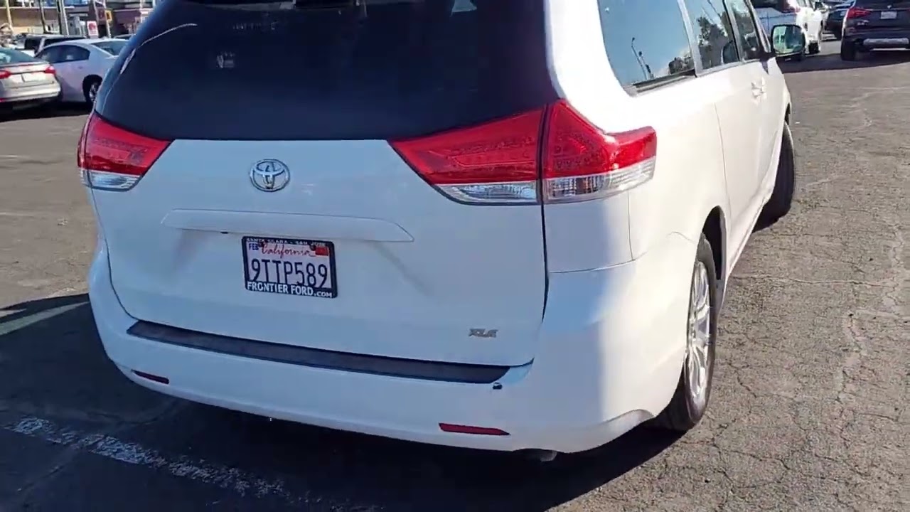 2011 Toyota Sienna XLE Passenger Van