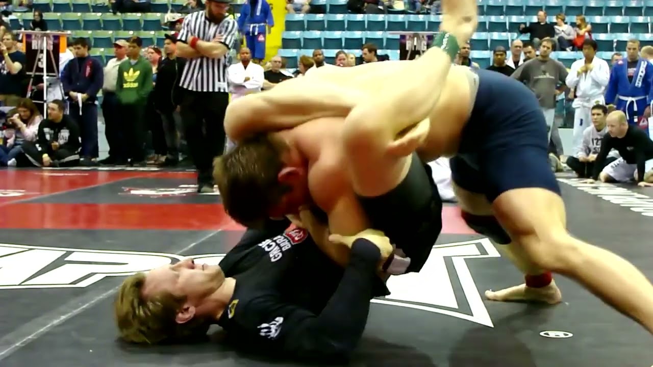 2011 04 30 NAGA no gi match 2