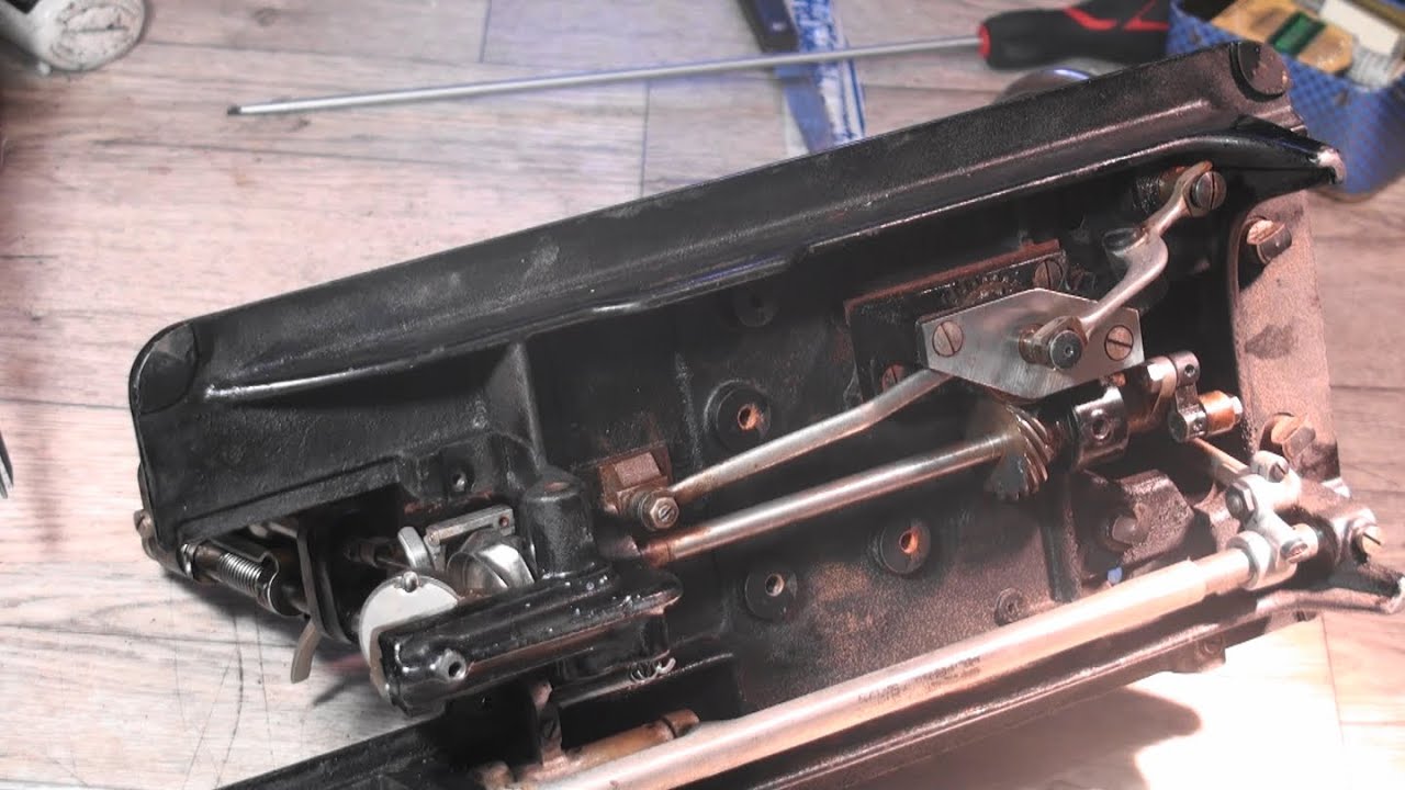 Швейная зиг-заг машина 