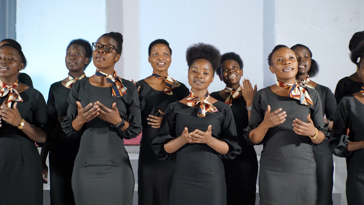 HOSSANA FAMILY SINGERS Tz - SIHOFU (official music video)4K