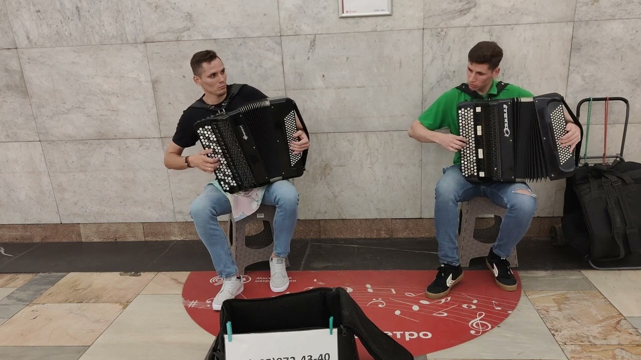 Маскарад - Хачатурян - Aram Khachaturian - Masquerade suite - Waltz - сыграли два баяниста в #metro
