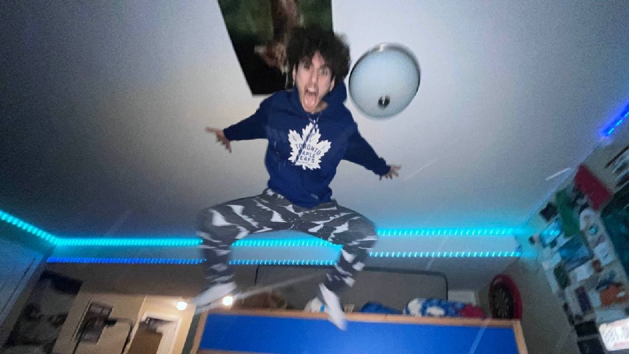 HOW REAL MEN HAVE A SLEEPOVER