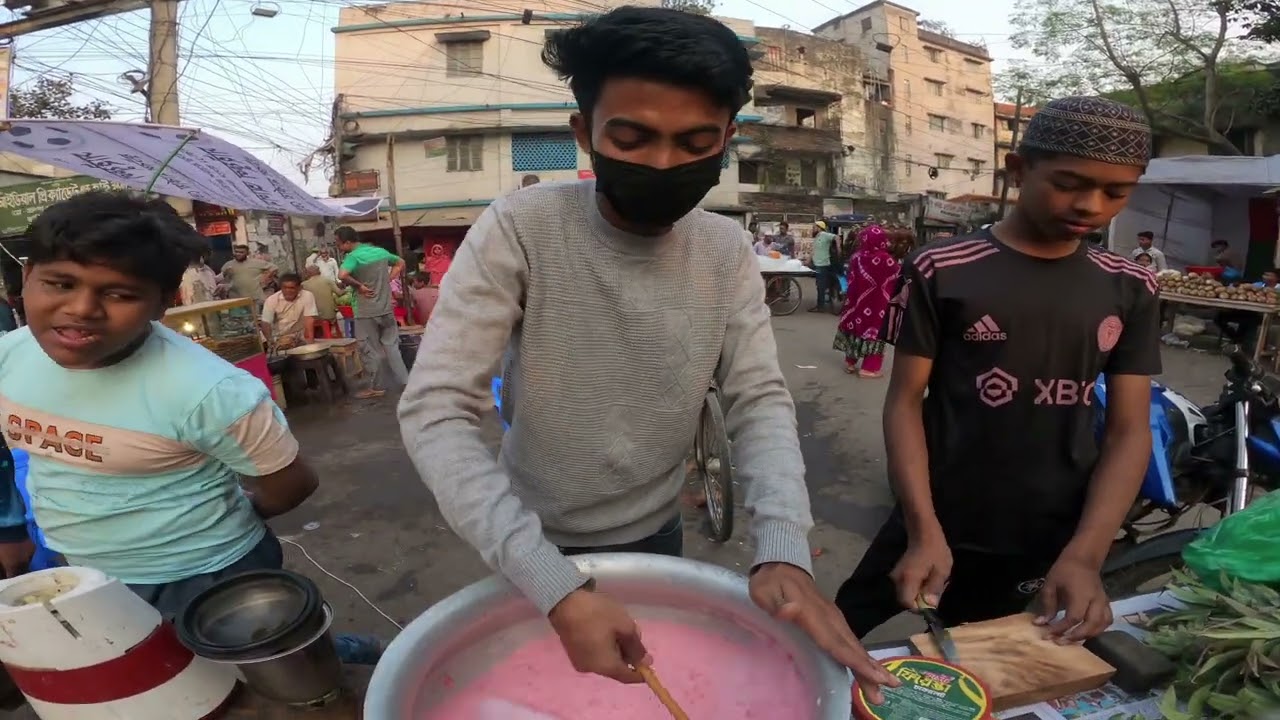 আলহামদুলিল্লাহ আজকে ৮ তম দিন আমরা তিনটি দোকান দিয়েছি।