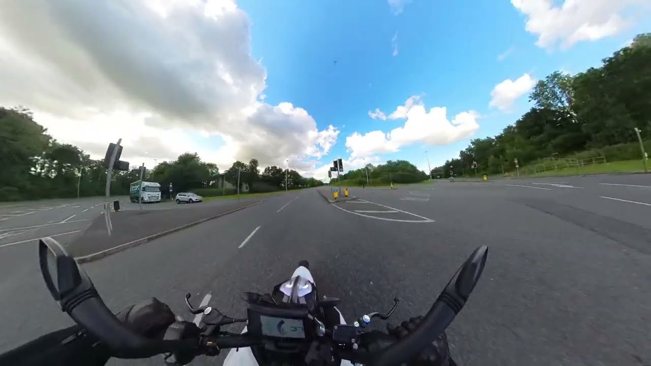 KTM 390 Duke 0-60 with Decat Exhaust sound!!